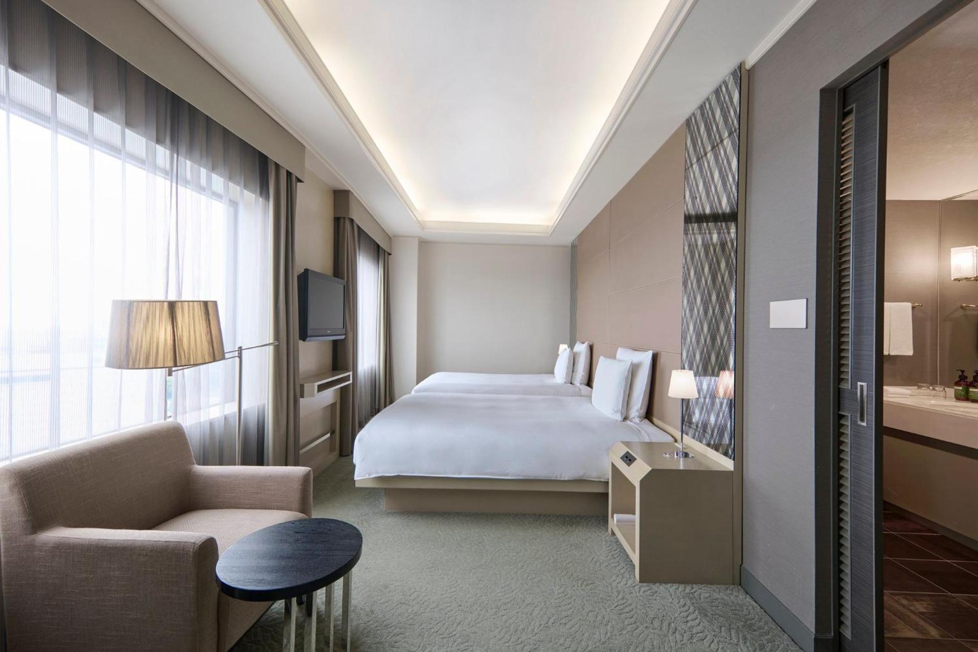 Ana Crowne Plaza Kanazawa By Ihg Exterior photo